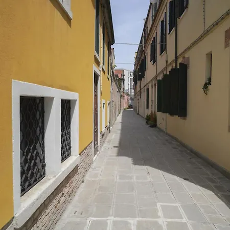 Melusina Homes * Venezia