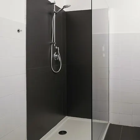 Melusina Homes Historical Center Apartman *