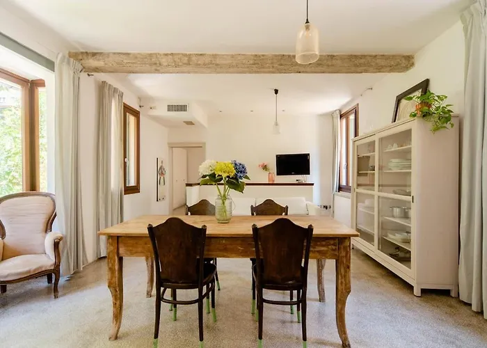 Melusina Homes Historical Center 베니스