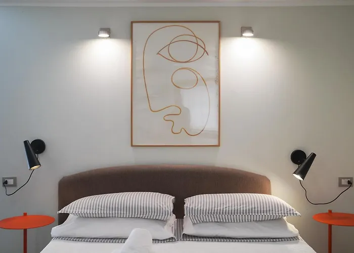 Melusina Homes Historical Center 아파트