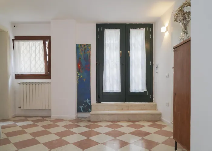 아파트 Melusina Homes Historical Center