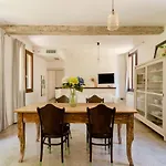 Melusina Homes Historical Center Venedig