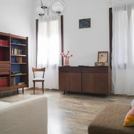 Melusina Homes Historical Center *